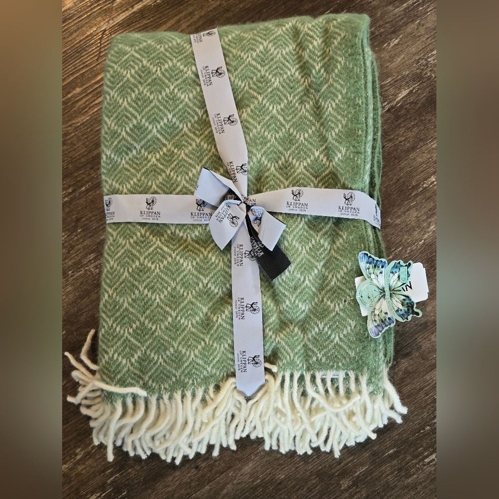 Klippan Throw Blanket 100% Wool Pampas Green Herringbone Woven 51"x79"